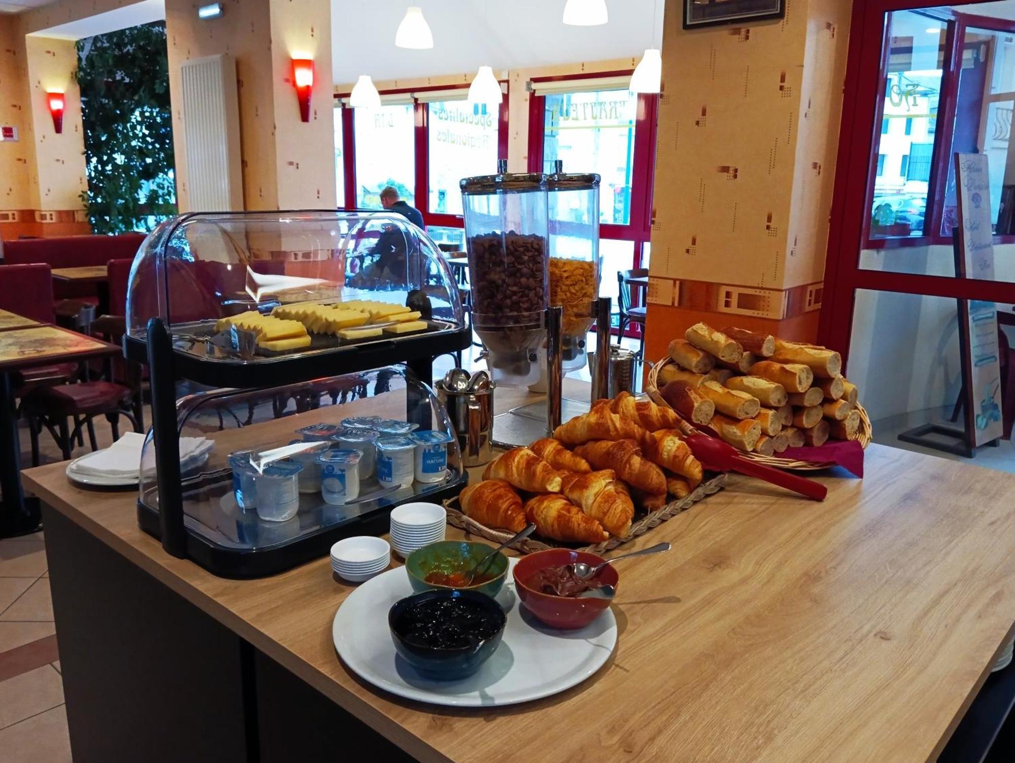 Hotel Restaurant Prunieres Aumont-Aubrac Kültér fotó
